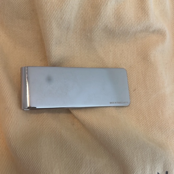 Brand new Louis Vuitton money clip - Picture 2 of 2